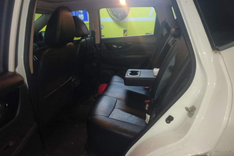 Used Nissan X-Trail 2019 2.0L CVT Smart Connect Comfort Edition 2WD Left Rear Seat