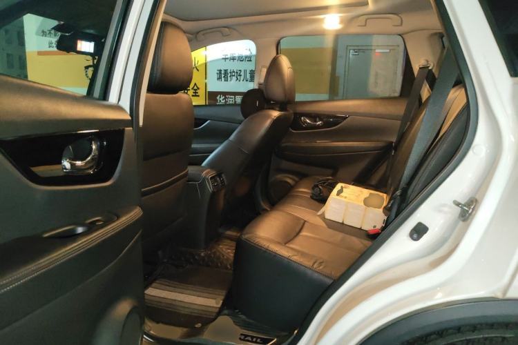 Used Nissan X-Trail 2019 2.0L CVT Smart Connect Comfort Edition 2WD Left Rear Seat