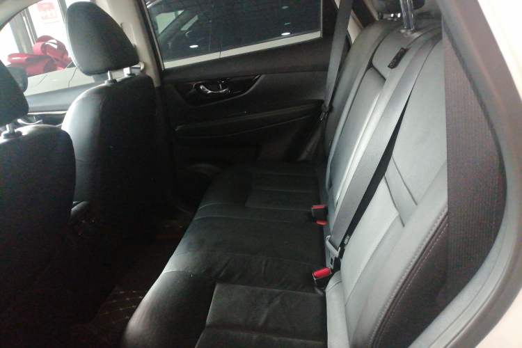 Used Nissan X-Trail 2019 2.0L CVT Smart Connect Comfort Edition 2WD Left Rear Seat