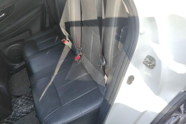 Used Nissan X-Trail 2019 2.5L CVT Smart Connect Luxury Edition 4WD Left Rear Seat