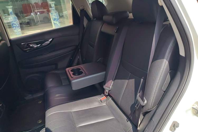 Used Nissan X-Trail 2019 2.0L CVT Smart Connect Comfort Edition 2WD Left Rear Seat