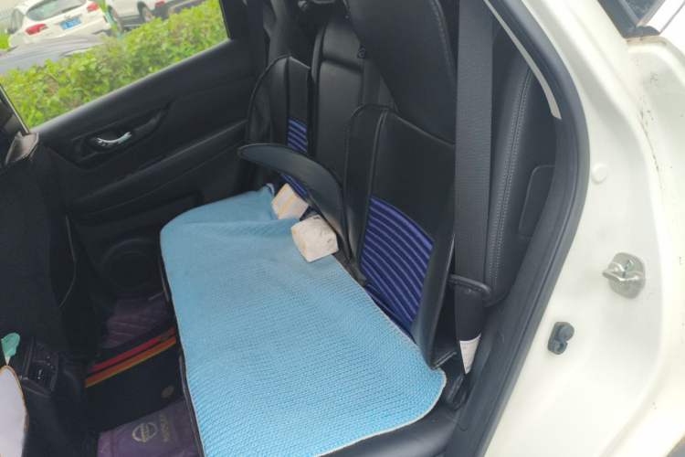 Used Nissan X-Trail 2019 2.0L CVT Smart Connect Comfort Edition 2WD Left Rear Seat