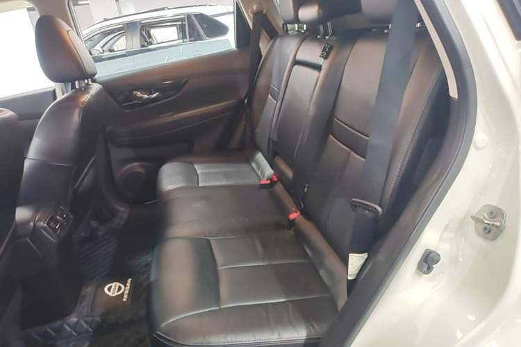 Used Nissan X-Trail 2019 2.0L CVT Smart Connect Comfort Edition 2WD Left Rear Seat