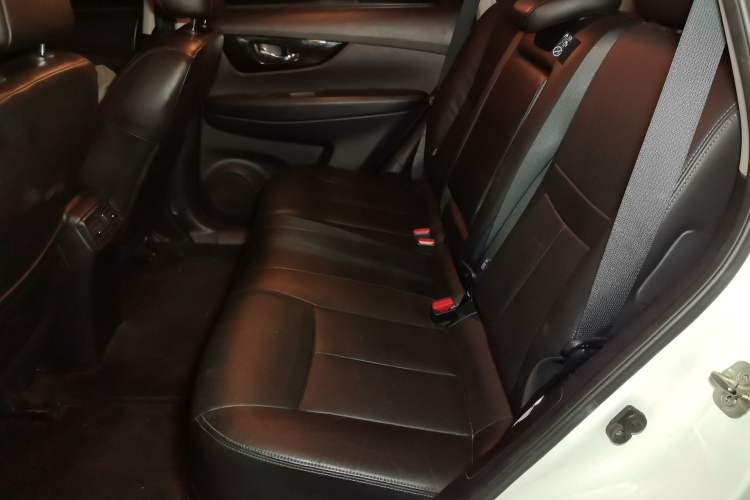 Used Nissan X-Trail 2019 2.0L CVT Smart Connect Comfort Edition 2WD Left Rear Seat