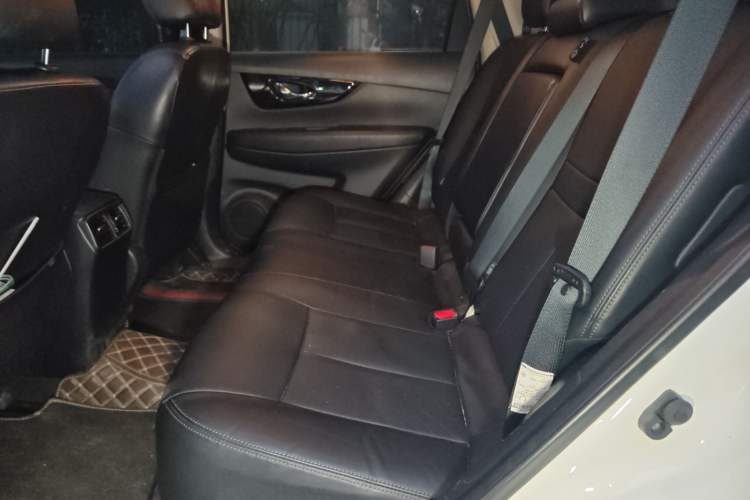 Used Nissan X-Trail 2019 2.0L CVT Smart Connect Comfort Edition 2WD Left Rear Seat