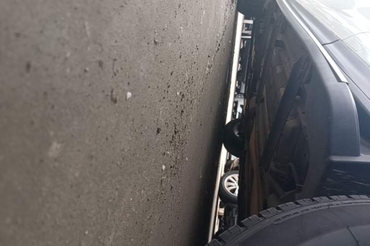 Used Nissan X-Trail 2019 2.0L CVT Smart Connect Comfort Edition 2WD Left Side Sill