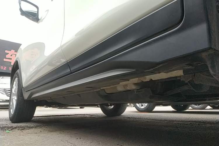Used Nissan X-Trail 2019 2.0L CVT Smart Connect Comfort Edition 2WD Left Side Sill