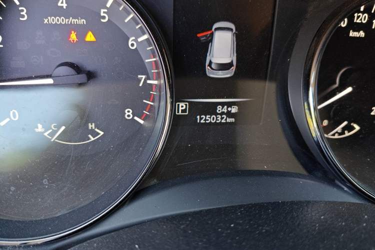 Used Nissan X-Trail 2019 2.0L CVT Smart Connect Comfort Edition 2WD Odometer Close Up