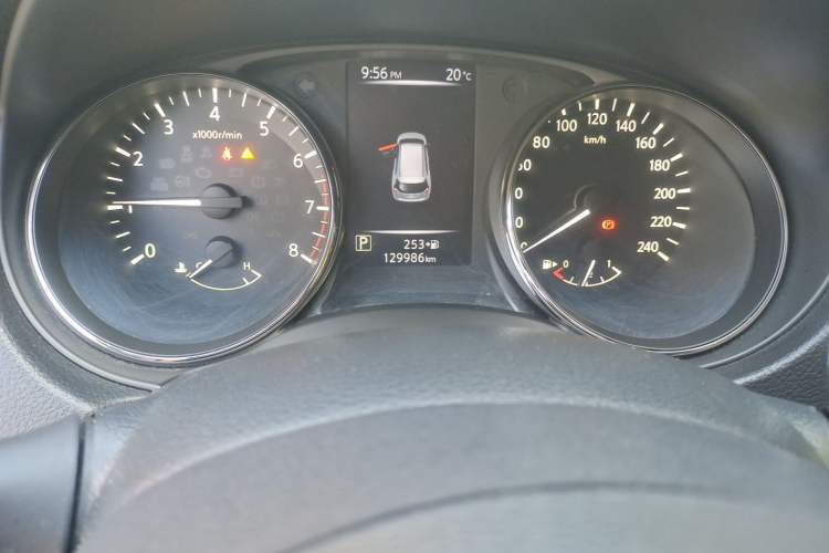 Used Nissan X-Trail 2019 2.0L CVT Comfort Edition 2WD Odometer Close Up