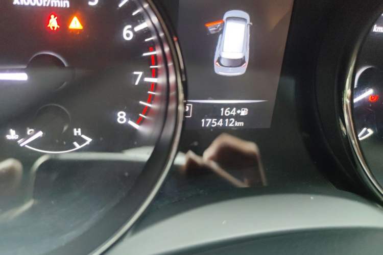 Used Nissan X-Trail 2019 2.5L CVT Smart Connect Luxury Edition 4WD Odometer Close Up
