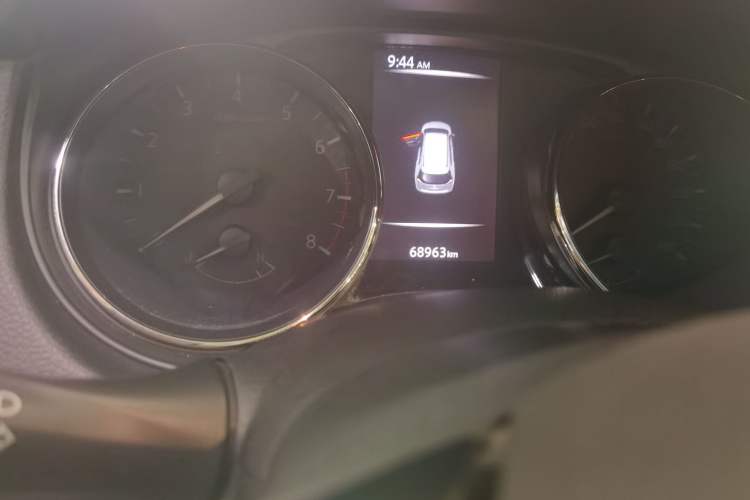 Used Nissan X-Trail 2019 2.0L CVT Comfort Edition 2WD Odometer Close Up