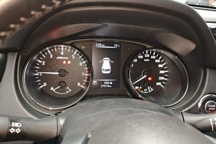 Used Nissan X-Trail 2019 2.0L CVT Smart Connect Comfort Edition 2WD Odometer Close Up