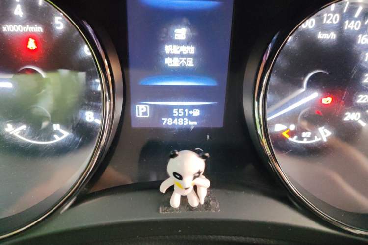 Used Nissan X-Trail 2019 2.0L CVT Comfort Edition 2WD Odometer Close Up
