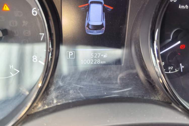 Used Nissan X-Trail 2019 2.0L CVT SmartConnect 7-Seater Comfort Edition 2WD Odometer Close Up