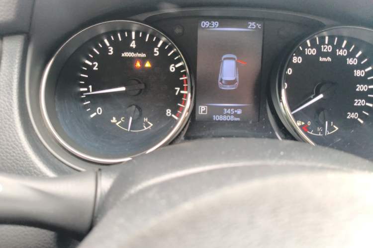 Used Nissan X-Trail 2019 2.0L CVT Smart Connect Comfort Edition 2WD Odometer Close Up