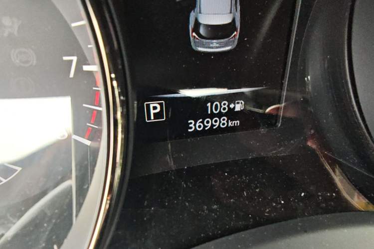 Used Nissan X-Trail 2019 2.0L CVT SmartConnect 7-Seater Comfort Edition 2WD Odometer Close Up