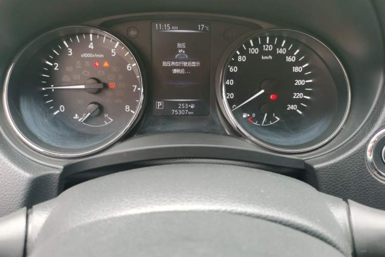 Used Nissan X-Trail 2019 2.0L CVT Smart Connect Comfort Edition 2WD Odometer Close Up