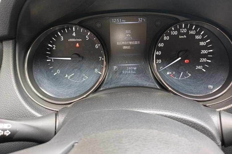 Used Nissan X-Trail 2019 2.0L CVT Smart Connect Comfort Edition 2WD Odometer Close Up