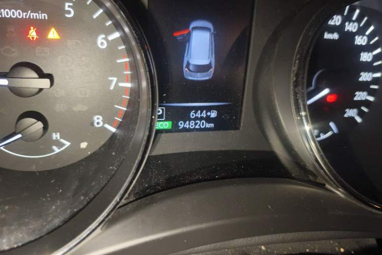 Used Nissan X-Trail 2019 2.0L CVT Smart Connect Comfort Edition 2WD Odometer Close Up