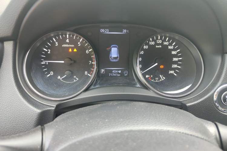 Used Nissan X-Trail 2019 2.0L CVT Smart Connect Comfort Edition 2WD Odometer Close Up