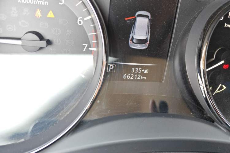 Used Nissan X-Trail 2019 2.0L CVT Smart Connect Comfort Edition 2WD Odometer Close Up