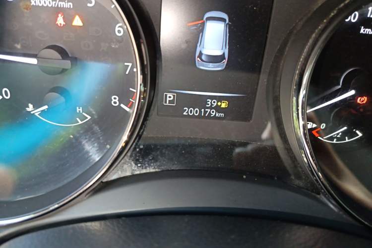 Used Nissan X-Trail 2019 2.0L CVT Comfort Edition 2WD Odometer Close Up
