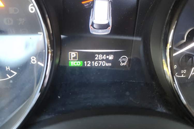 Used Nissan X-Trail 2019 2.0L CVT Comfort Edition 2WD Odometer Close Up