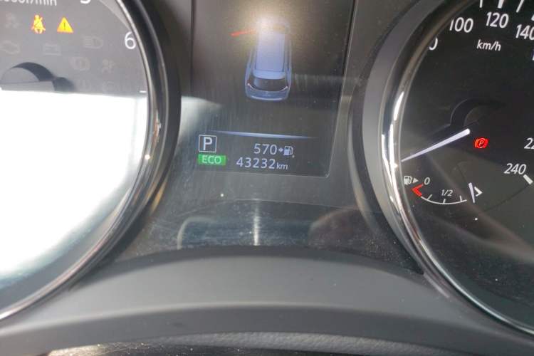 Used Nissan X-Trail 2019 2.0L CVT Smart Connect Comfort Edition 2WD Odometer Close Up