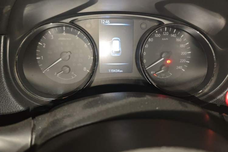 Used Nissan X-Trail 2019 2.0L CVT Smart Connect Comfort Edition 2WD Odometer Close Up