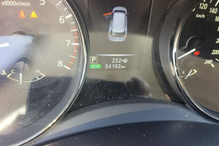 Used Nissan X-Trail 2019 2.5L CVT Smart Connect Luxury Edition 4WD Odometer Close Up