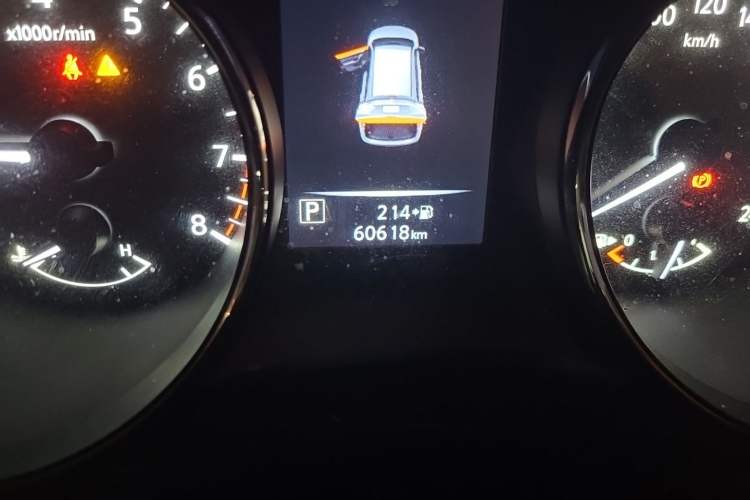 Used Nissan X-Trail 2019 2.0L CVT Comfort Edition 2WD Odometer Close Up