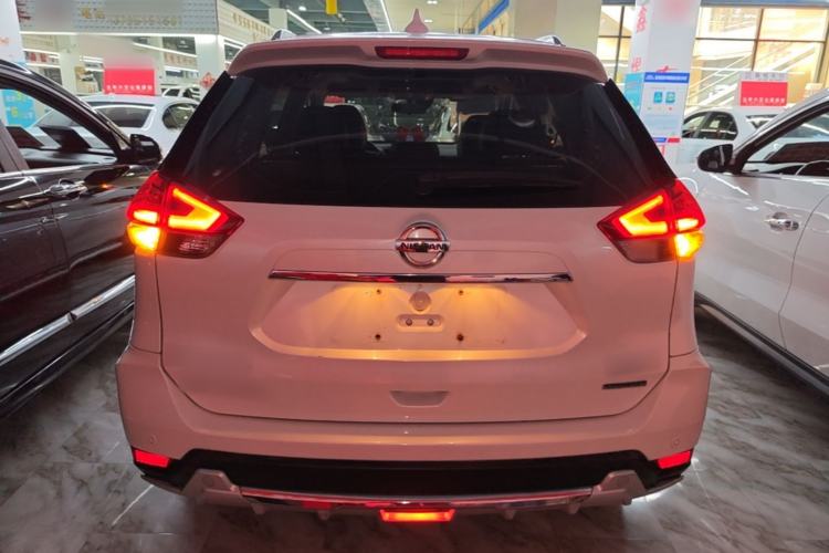 Used Nissan X-Trail 2019 2.5L CVT Smart Connect Luxury Edition 4WD Rear