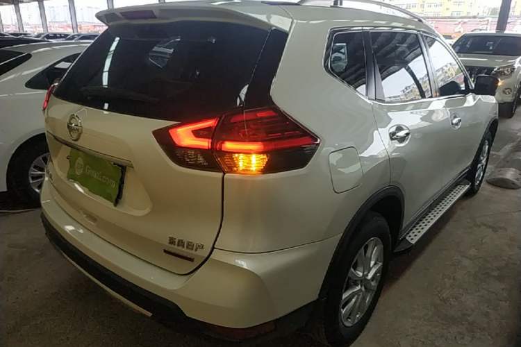 Used Nissan X-Trail 2019 2.0L CVT Smart Connect Comfort Edition 2WD Rear Right 45 Deg