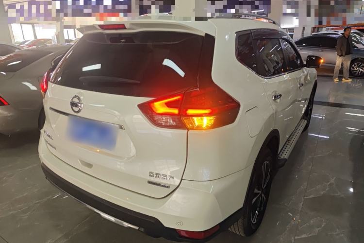 Used Nissan X-Trail 2019 2.5L CVT Smart Connect Luxury Edition 4WD Rear Right 45 Deg