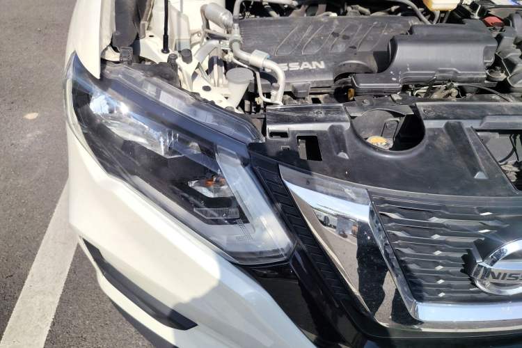 Used Nissan X-Trail 2019 2.0L CVT Comfort Edition 2WD Right Front Headlight