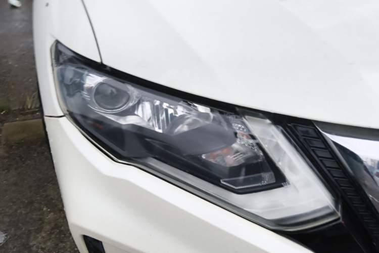 Used Nissan X-Trail 2019 2.0L CVT Smart Connect Comfort Edition 2WD Right Front Headlight