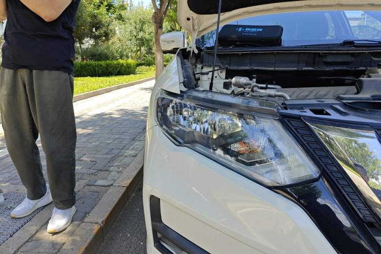 Used Nissan X-Trail 2019 2.0L CVT Smart Connect Comfort Edition 2WD Right Front Headlight