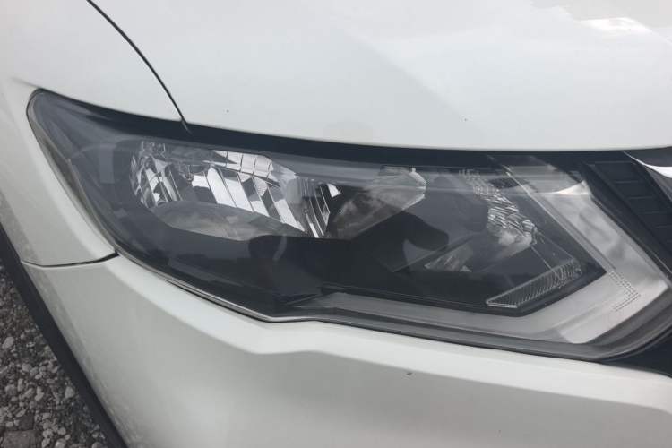 Used Nissan X-Trail 2019 2.0L CVT Smart Connect Comfort Edition 2WD Right Front Headlight