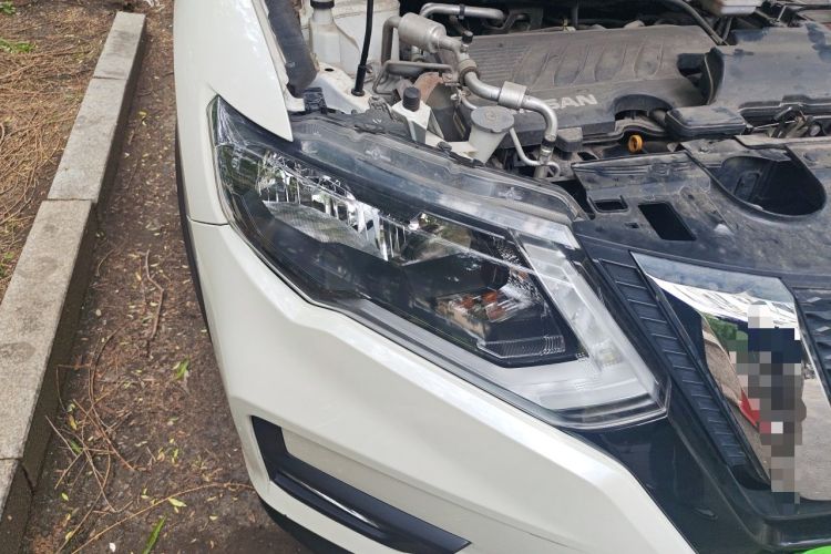 Used Nissan X-Trail 2019 2.0L CVT Smart Connect Comfort Edition 2WD Right Front Headlight