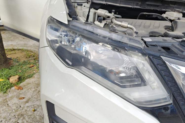 Used Nissan X-Trail 2019 2.0L CVT Smart Connect Comfort Edition 2WD Right Front Headlight