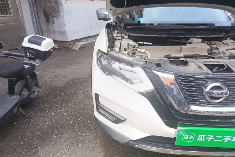 Used Nissan X-Trail 2019 2.0L CVT Comfort Edition 2WD Right Front Headlight