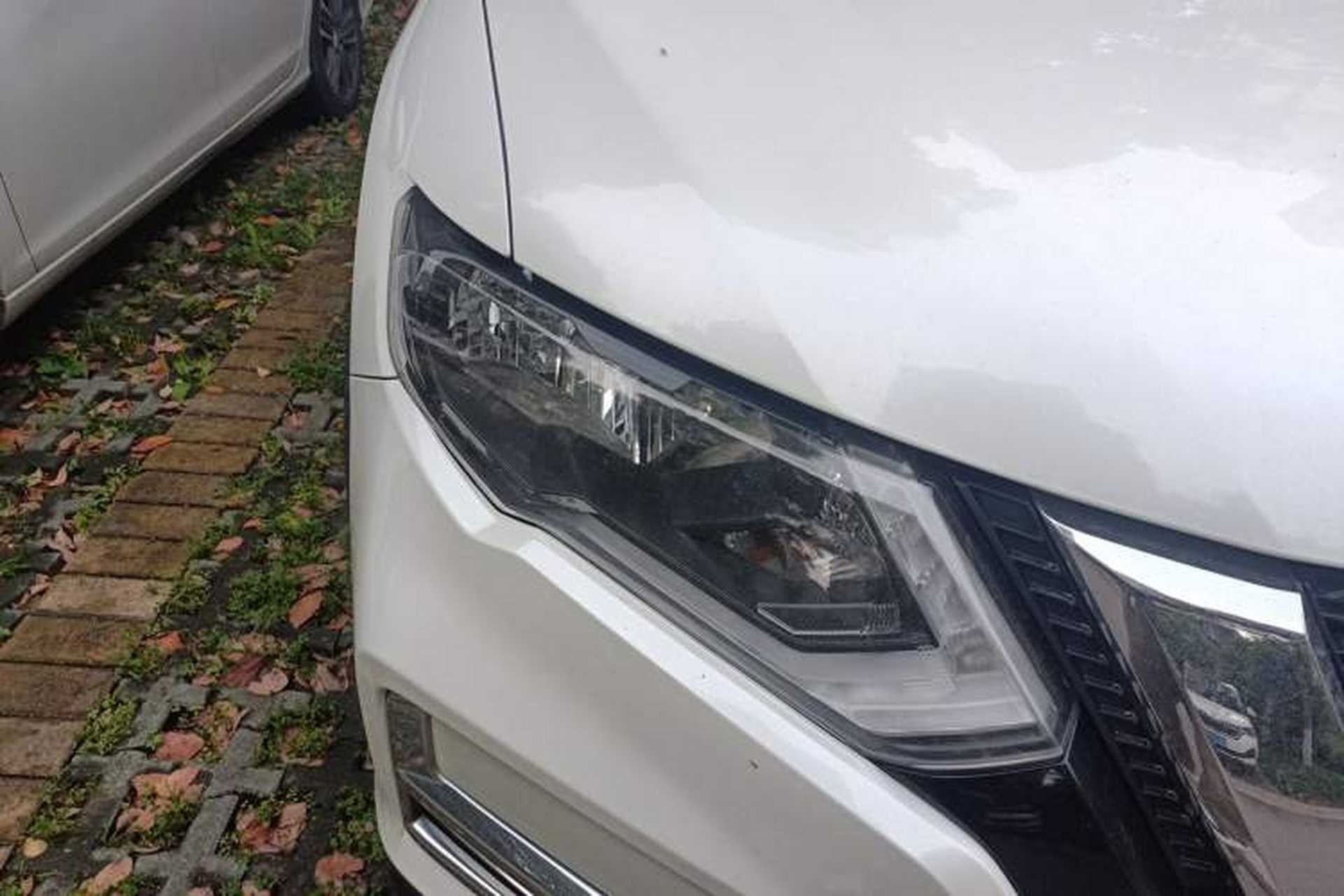 Used Nissan X-Trail 2019 2.0L CVT Smart Connect Comfort Edition 2WD Right Front Headlight