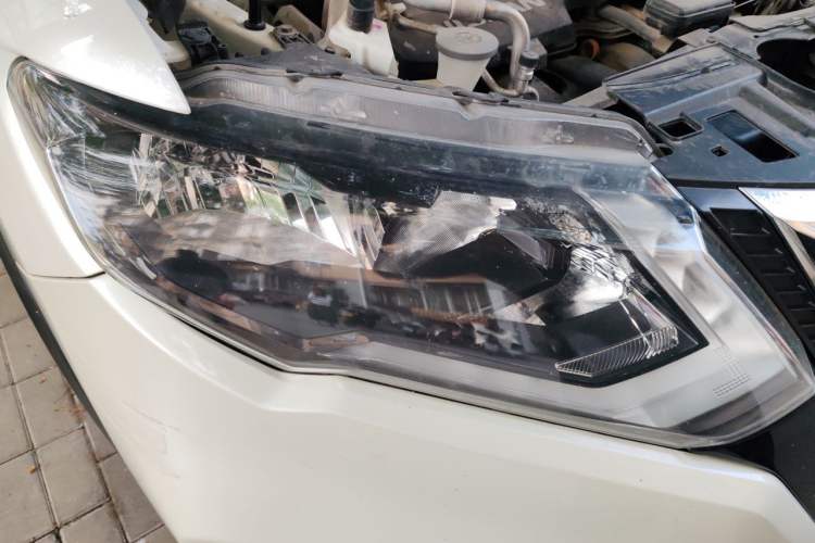 Used Nissan X-Trail 2019 2.0L CVT Comfort Edition 2WD Right Front Headlight