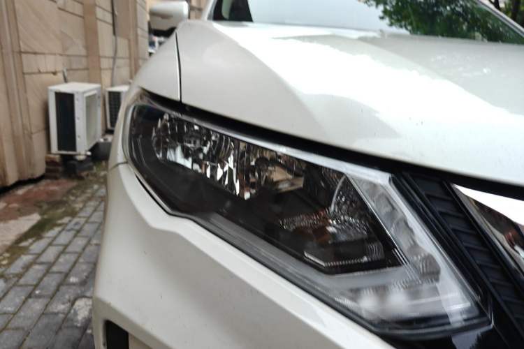 Used Nissan X-Trail 2019 2.0L CVT Smart Connect Comfort Edition 2WD Right Front Headlight