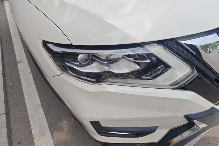 Used Nissan X-Trail 2019 2.0L CVT Smart Connect Comfort Edition 2WD Right Front Headlight