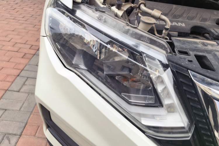 Used Nissan X-Trail 2019 2.0L CVT SmartConnect 7-Seater Comfort Edition 2WD Right Front Headlight