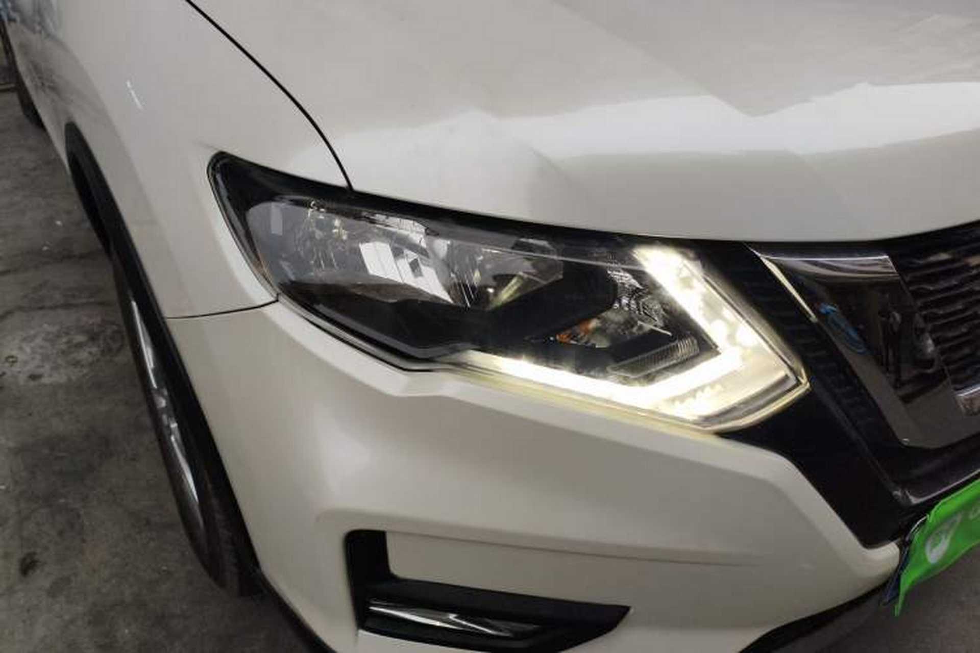 Used Nissan X-Trail 2019 2.0L CVT Comfort Edition 2WD Right Front Headlight