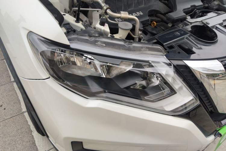 Used Nissan X-Trail 2019 2.0L CVT Smart Connect Comfort Edition 2WD Right Front Headlight