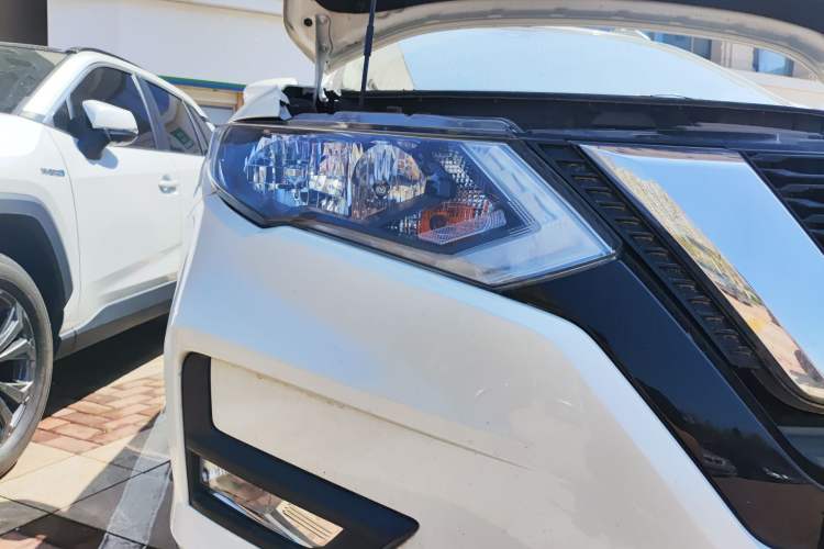 Used Nissan X-Trail 2019 2.0L CVT Smart Connect Comfort Edition 2WD Right Front Headlight