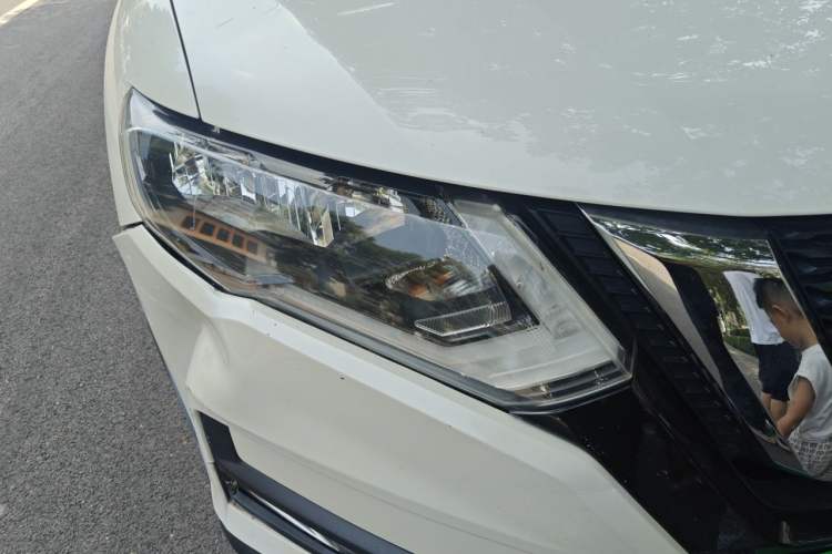Used Nissan X-Trail 2019 2.0L CVT Smart Connect Comfort Edition 2WD Right Front Headlight